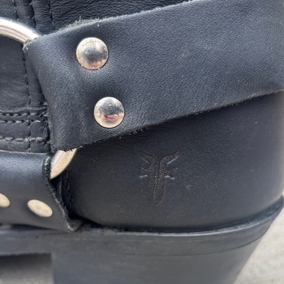 Frye Harness 12R Black Leather Boots - Picture 4 of 11